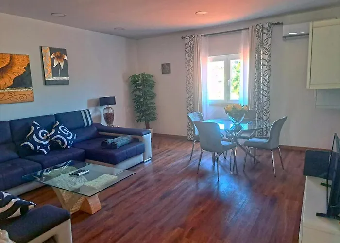 Moradia T2 Com Vista Para A Serra - Alverca Alverca do Ribatejo foto