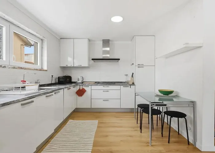 Apartment 3 Bedrooms And Pool Parede foto