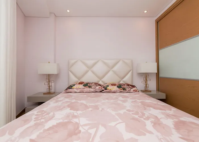 Sesimbra Near The Beaches- T2 For 6 With Bbq Santana  photo